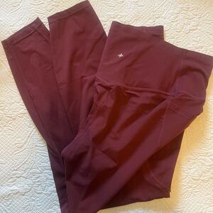 HALARA Women's Leggings in Burgundy